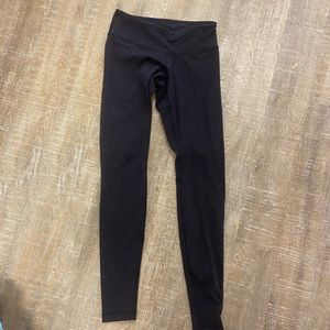 Black lululemon leggings